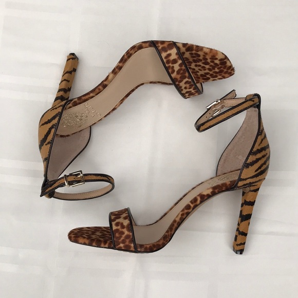 Vince Camuto Shoes - NWT Vince Camuto VC-Lauralie heels